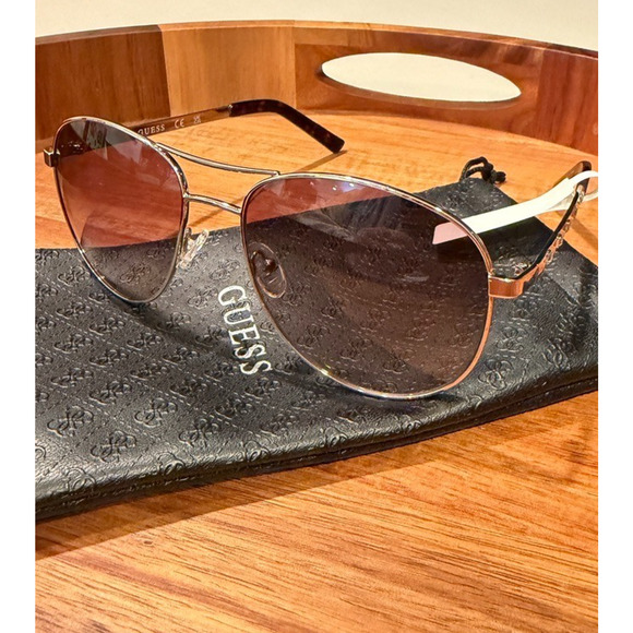 Guess Womens Aviator Sunglasses Gold Frame Gradient Brown Lens w/ Case Y2K Trend - Picture 2 of 7